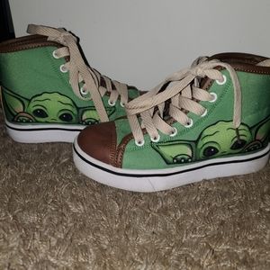 Baby yoda heelys